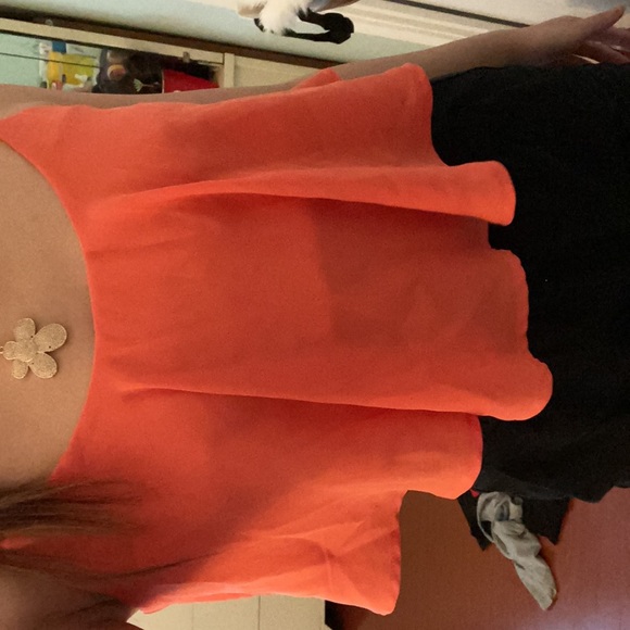 Coral orange crop top - Picture 2 of 3